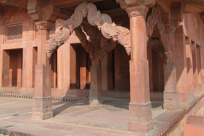 Private Taj Mahal And Monuments Tour From Jaipur By Car - Who should book this tour?