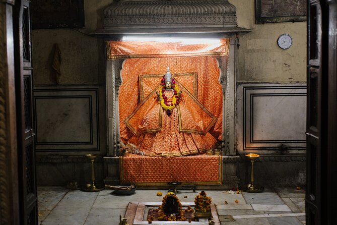 Private Temple Tour in Jaipur w/ Guide, Transportation & Sites - Garh Ganesh Mandir in Nahargarh