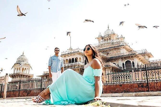 Private Tour of Instagrammable Photogenic Spots in Jaipur - Patrika Gate and the first camera-ready stop
