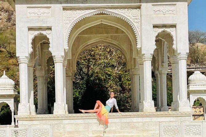 Private Tour of Jaipur's Most Instagrammable & Photogenic Spots - Amber Fort, where one hour goes quickly