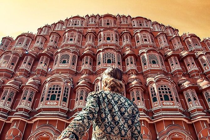Private Tour of Jaipur's Most Instagrammable & Photogenic Spots - Hawa Mahal and the classic Jaipur frame