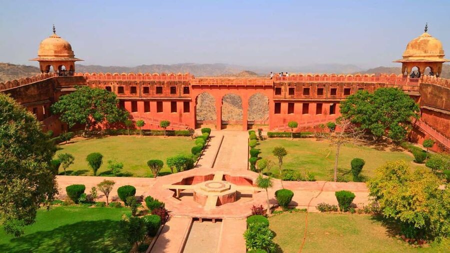 Same Day Jaipur Tour from Delhi by Car or Train - Lunch in Jaipur, with expectations set correctly