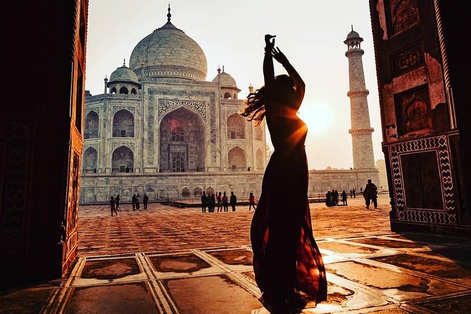 Same day Taj Mahal tour from jaipur - Agra Fort: one hour inside the Mughal seat of power