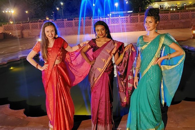Saree Draping - Timeless elegance of traditional Indian Saree - The dressing process and regional styles