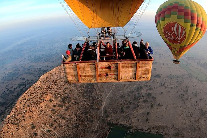 SkyWaltz Hot Air Balloon Safari - The lift-off and first 10 minutes in the air