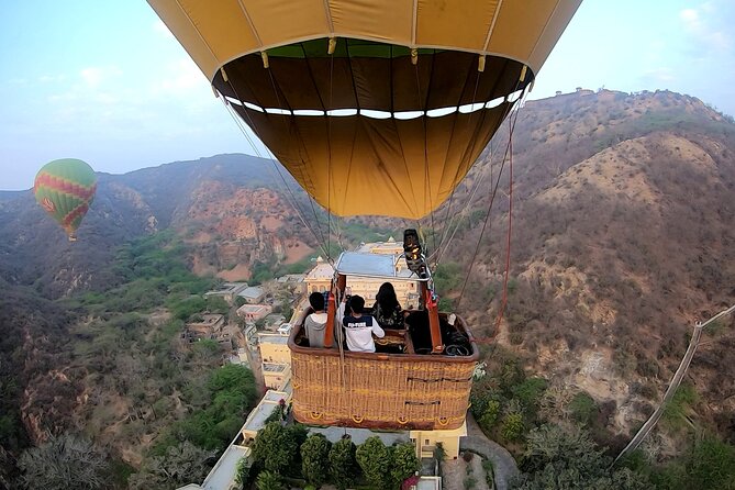 SkyWaltz Hot Air Balloon Safari - Is $325 a fair price?