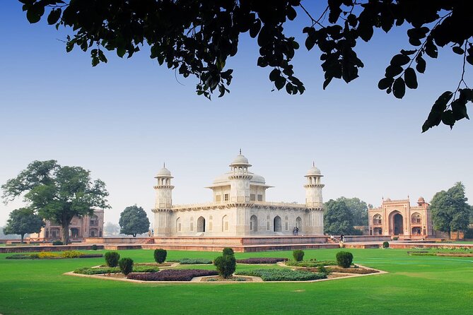 Sunrise Taj Mahal Day Tour from Jaipur with Agra Fort - Who should choose this Jaipur day trip
