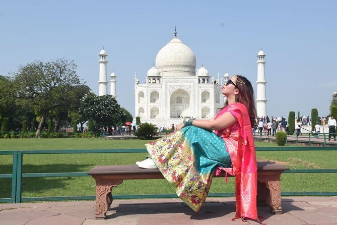 Taj Mahal and Agra Private Day Tour From Jaipur with 5 Star Meal - Agra Fort and the Mughal story
