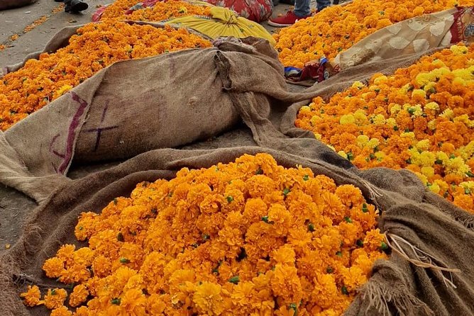 Take in the Beauty of an Early Morning with Fresh Flowers - From Hawa Mahal to the Blue Gate