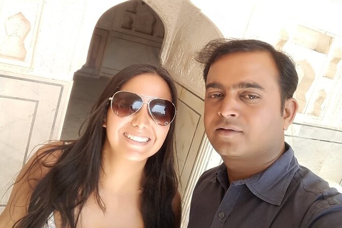 Walking Tour of Pink City (World Heritage Site) with Local Guide - The included rickshaw ride and refreshments