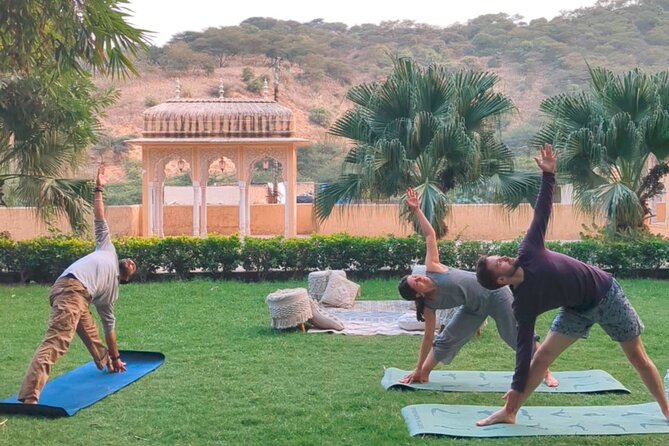 Yoga in Jaipur with Amit (Yogi on Travel) - Meeting Amit at Jaipur International Airport